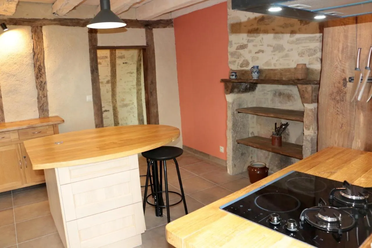 Holiday home Grande Maison De Caractere En Pierres -Superbe Vue Saint-Cirgues